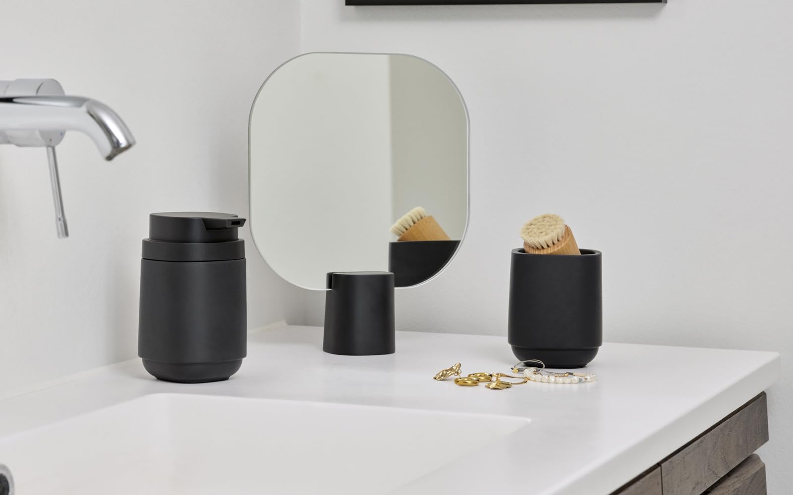 ZONE DENMARK Nova Soap Dispenser - A Fusion of Sleek Design and Durable Material - Elevate Your Bathroom with Sophistication and Practical Elegance. A Stylish and Functional Bathroom Accessory