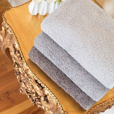 Graccioza Long Double Loop Towels Guest Towel (12'' x 20", White), 100% Egyptian Cotton 700 GSM - Elegant, Soft Body and Face Towel Bath Linens Made in Portugal.