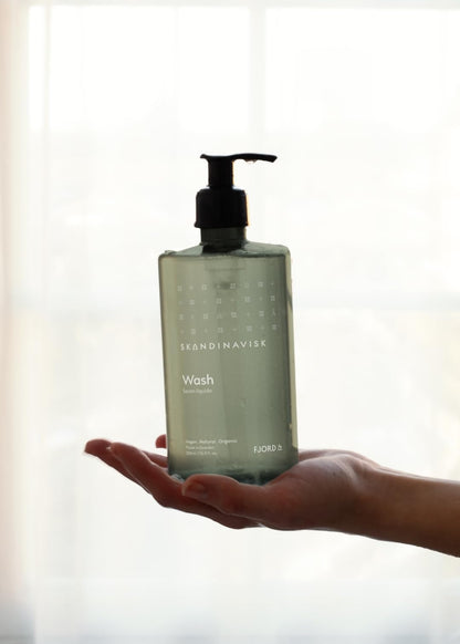 Skandinavisk FJORD Hand &amp; Body Wash, Scent notes: Apple and pear blossom, orchard fruits and redcurrants, 16.91 fl. oz.