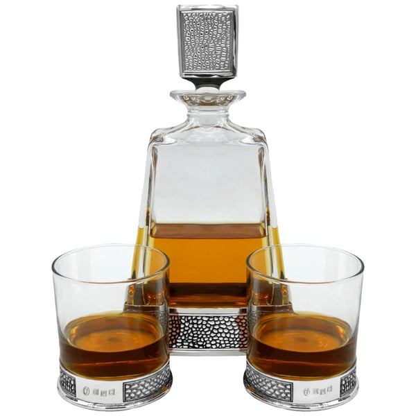 English Pewter Company 600ml Manhattan Decanter with Pewter Base and Lid [DEC013].