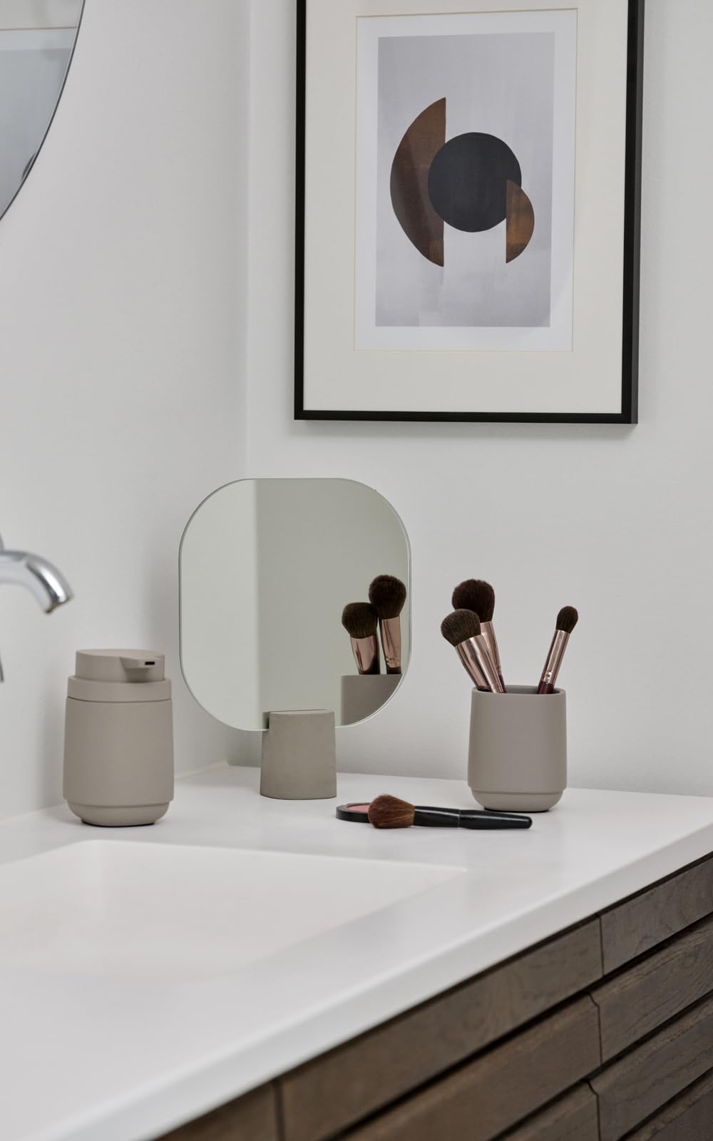 Zone Denmark Nova One Toothbrush Mug– Revitalize Your Daily Routine with Scandinavian Elegance and Practicality Unite in This Sleek and Modern Bathroom Accessory- (Concrete)