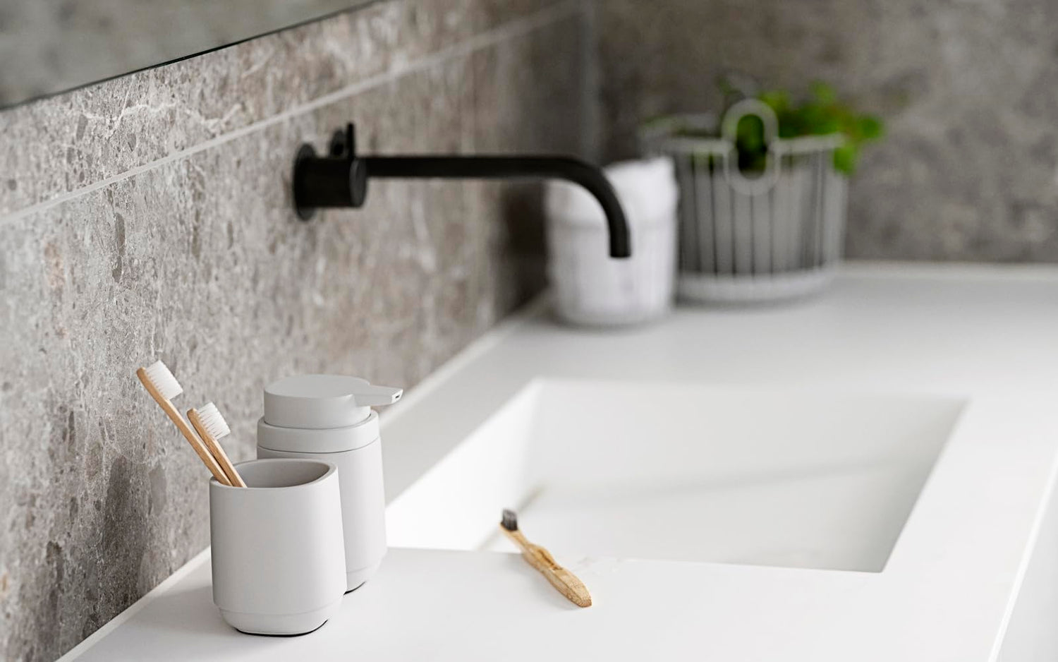 ZONE DENMARK Nova Soap Dispenser - A Fusion of Sleek Design and Durable Material - Elevate Your Bathroom with Sophistication and Practical Elegance. A Stylish and Functional Bathroom Accessory