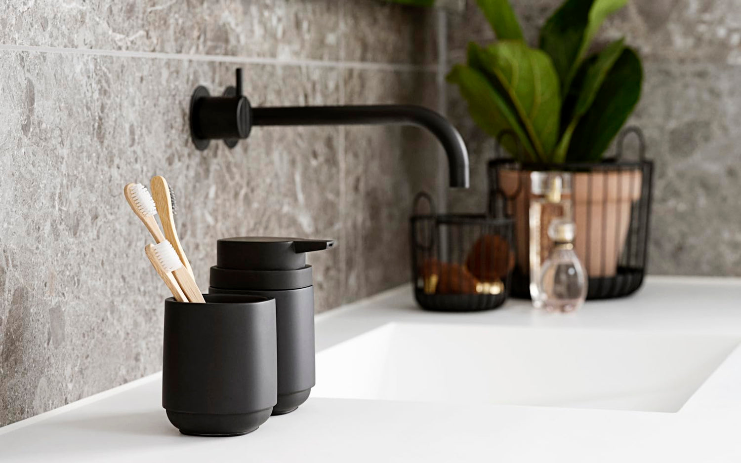 ZONE DENMARK Nova Soap Dispenser - A Fusion of Sleek Design and Durable Material - Elevate Your Bathroom with Sophistication and Practical Elegance. A Stylish and Functional Bathroom Accessory