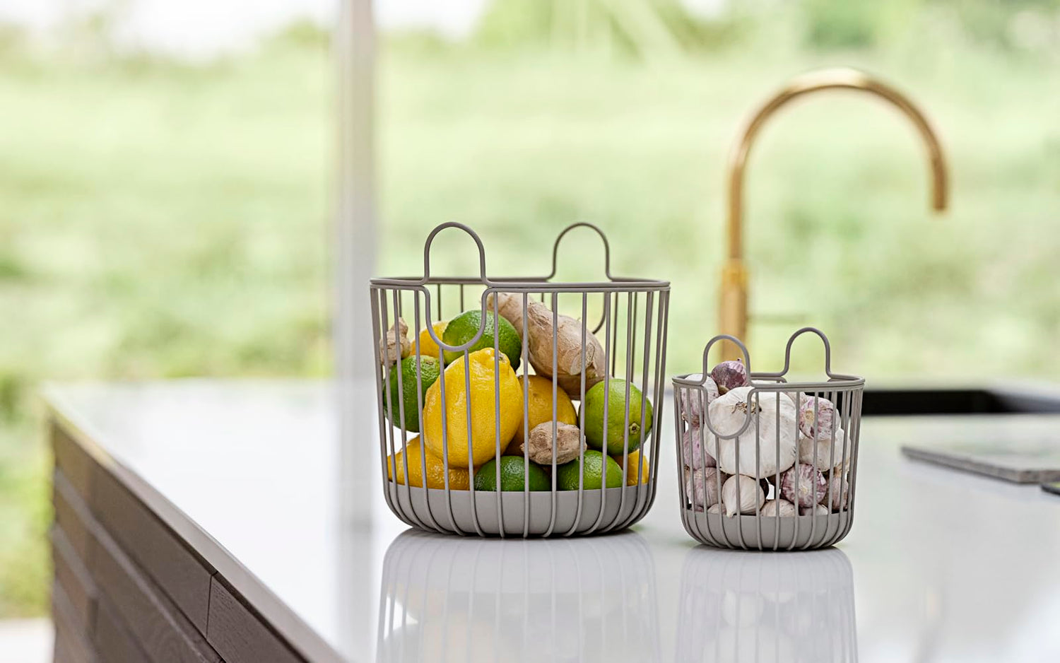 ZONE DENMARK Inu Basket - Basket with Handles Crafted from Metal - with sleek and sturdy design - Stylish and Functional Storage for Kitchen, Bathroom, Children&