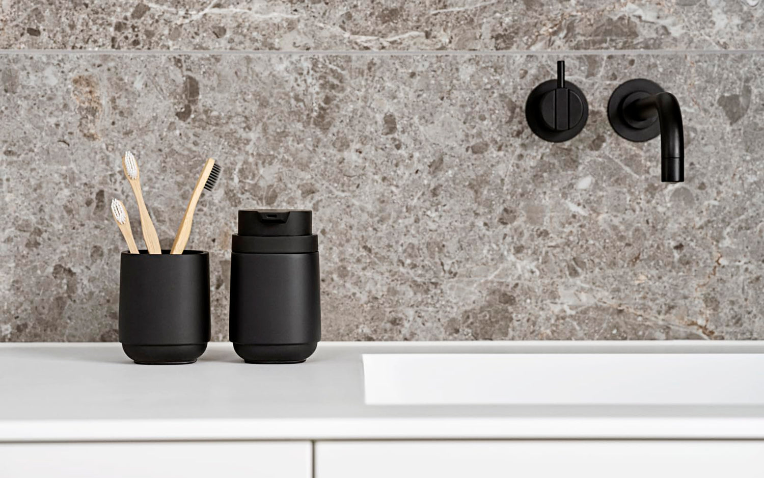 ZONE DENMARK Nova Soap Dispenser - A Fusion of Sleek Design and Durable Material - Elevate Your Bathroom with Sophistication and Practical Elegance. A Stylish and Functional Bathroom Accessory