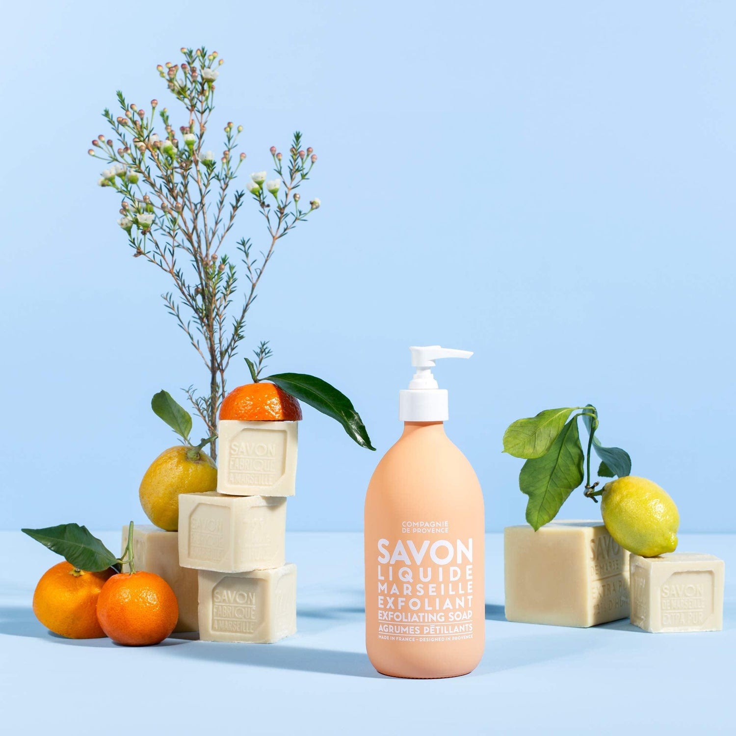 Compagnie de Provence Savon de Marseille Extra Pure Liquid Soap - Exfoliating Sparking Citrus - 16.7 Fl Oz Glass Pump Bottle