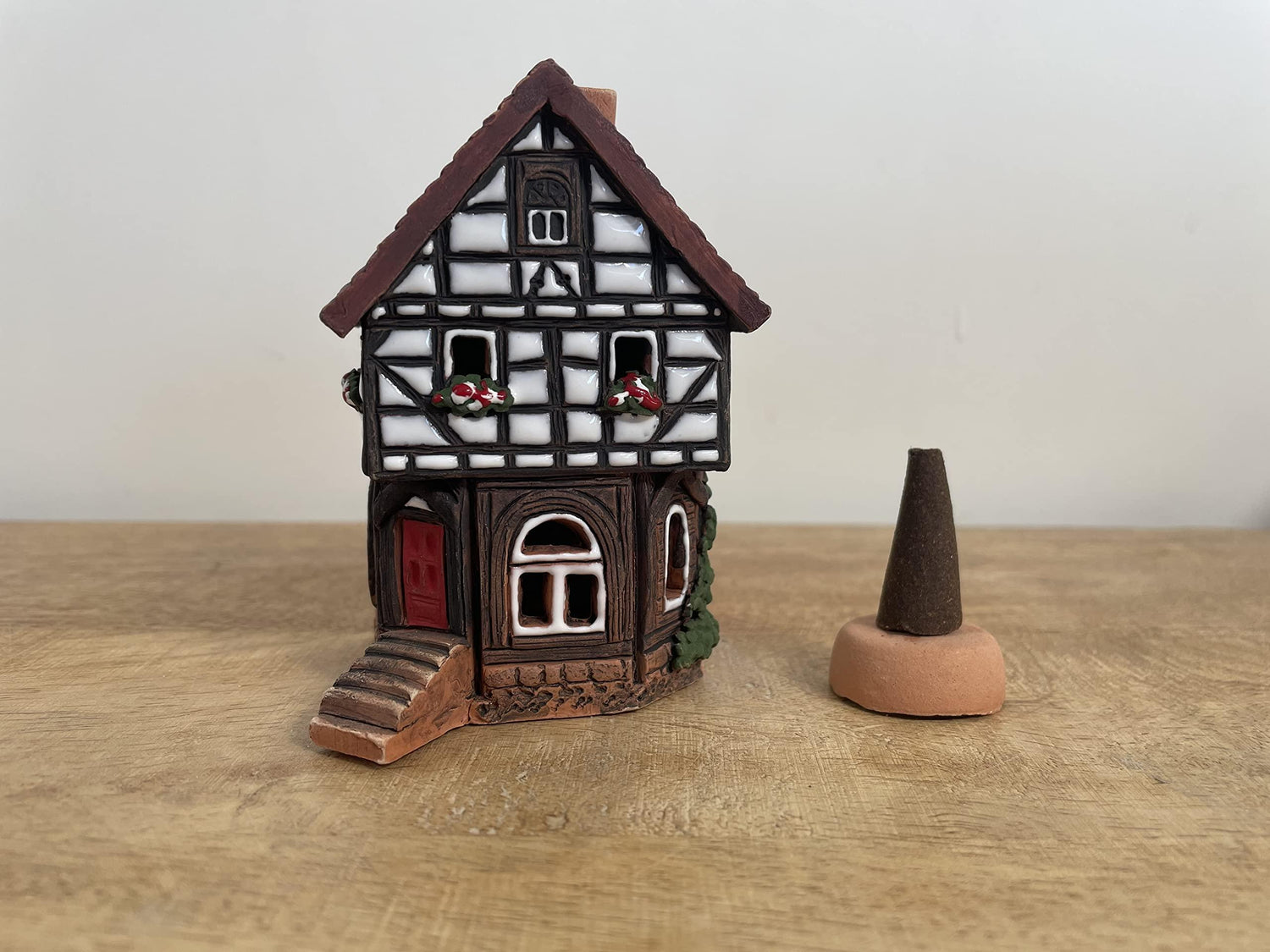 Midene Ceramic Houses Collection - Handmade Collectible Miniature of Historic House in Lauterbach Germany - Cone Incense Holder Room Decor - Ceramic Incense Burner S19-6