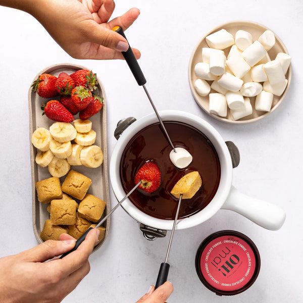 OH! Mai Chocolate Fondue, Dark chocolate chips and Candy Melt 7.05 oz Jar - Microwave Melting Cocoa Fondue Fountain for Fruits, Cookies, Candy, or Snacks, Made in Spain (Pack of 1).