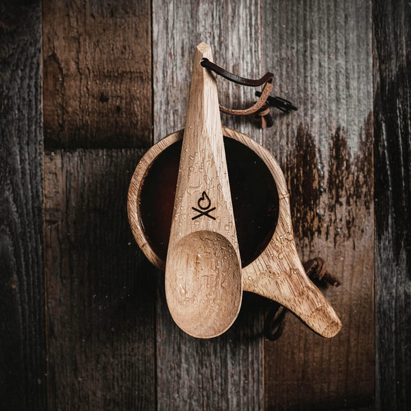 Überleben Dursten Kanu Spoon - Handcrafted Wooden Camping Utensil - 100% Natural Hardwood with Micro Carabiner & Leather Lanyard - Traditional Nordic Wood Design - Lightweight & Durable.