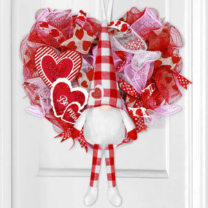 Gnome Valentine Wreath - The European Gift Store